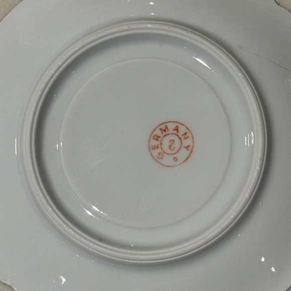 Iridescent Teacup and Saucer Set - Picture 6 of 6